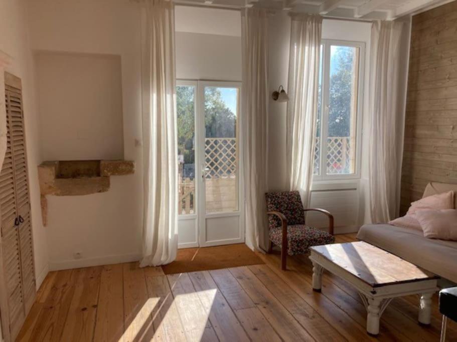 Beau Gite Dans Domaine Viticole & Arboricole Cursan Εξωτερικό φωτογραφία